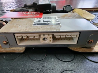 Nissan Hardbody 2.0i (Ka20) Lockset available.