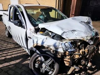 Corsa Utility 1.7D breaking for spares