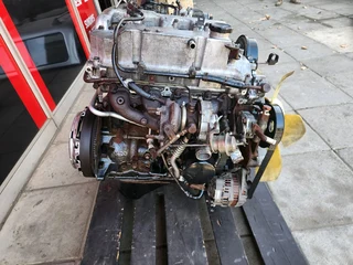 Mitsubishi Triton 2.5td engine availble