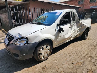 2019 Np200 1.5td Braking for spares