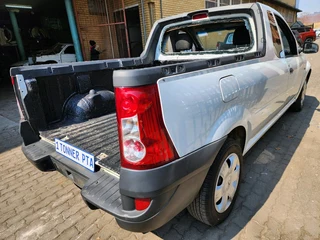 2019 Np200 1.5td Braking for spares