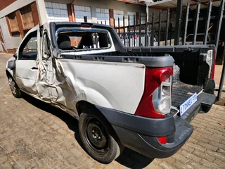 2019 Np200 1.5td Braking for spares