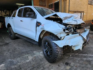 Ford Ranger 2.2td 4x4 Auto bracking for spares