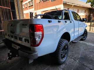 Ford Ranger 2.2td 4x4 Auto bracking for spares