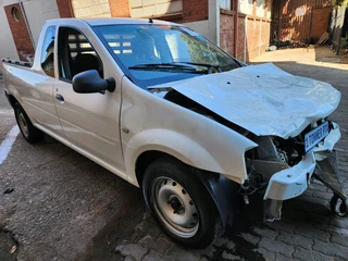 2020 Np200 1.6 8v code 2 breaking for spares