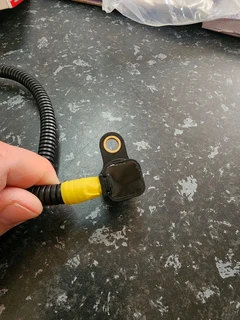 Nissan Hardbody 3.0td (Zd30) Crank sensor availble