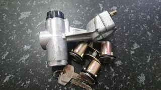 Nissan 1400 lockset