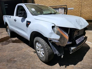 Ford ranger 2.2td 4x4 breaking for spares