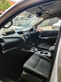 Nissan navara D23 (Ys23) breaking for spares