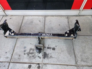 2006 Nissan Navara towbar availble