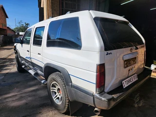1 Tonner Sani 3.0i v6 4x4 breaking for spares