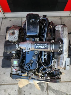 Isuzu 2.8td engine availble