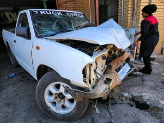 Nissan Np300 2.5td breaking for spares