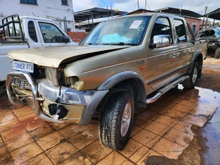 Ford Ranger 4.0i Auto breaking for spares
