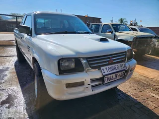 Mitsubishi Colt 2.8td breaking for spares