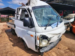 Hyundai H100 2.6d ( D4bb) Breaking for spares