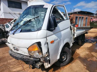 Hyundai H100 2.6d ( D4bb) Breaking for spares