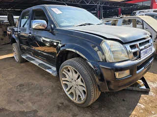 Isuzu 3.5 v6 breaking for spares