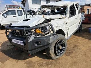 Mahindra pickup S10 4x4 Breaking for spares