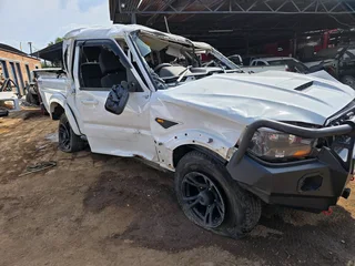 Mahindra pickup S10 4x4 Breaking for spares