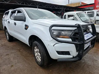 T7 Ford Ranger 2.2td 4x4 breaking for spares