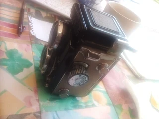 VINTAGE1940,S YASHICA-44 CAMERA R750