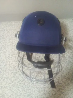 Cricket Helmet Size Large  R175