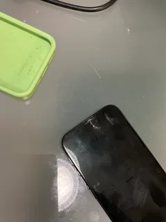 iPhone 15 Pro 256GB Black – Cracked Screen, Fully Functional