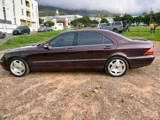 Mercedes Benz s600 v12 fully armoured