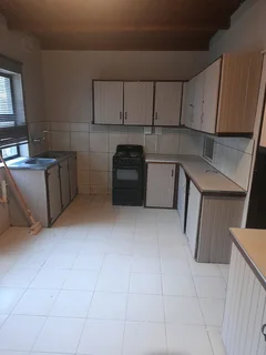 2 bedroom , 2 bathroom Flat for Rent