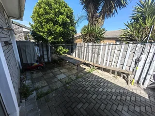 Prime Two-Bedroom Townhouse in Secure De Akkers Complex – Ideal Investment or Lock-Up-and-Go Home