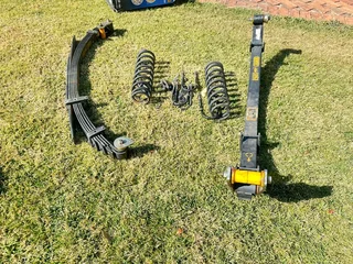 Old Man Emu leaf springs kit