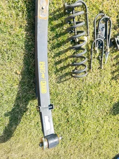 Old Man Emu Leaf Springs kit