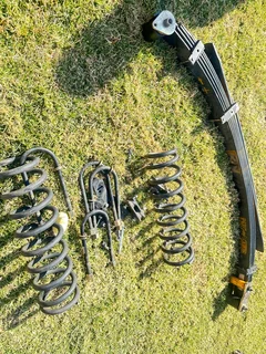 Old Man Emu Leaf Springs kit
