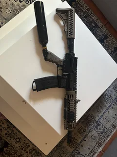 Tippmann M4 Carbine paintball gun