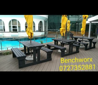 Outdoor benches R3000