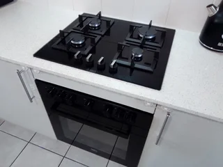 Gorgeous groundfloor 3 bed with own garden