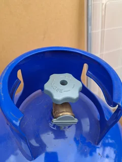 CADAC 9 kg gas cylinder (full to almost full)