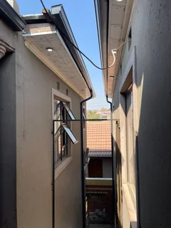 42k Income Generating Property &#64; Tembisa - 15 bachelor rooms, 95% tenant occupancy