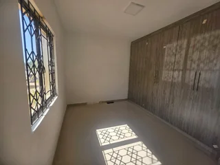 Brand New 3 bedroom unit for rent in Effingham Heights