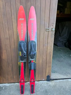 Water skis combo set