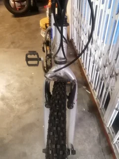 Trek 800 Sport bicycle.This is a bargain!!!