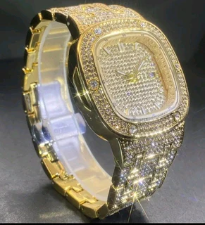 Extremely Luxurious Imported Excellent Quality Iced Out Watches.