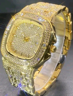 Extremely Luxurious Imported Excellent Quality Iced Out Watches.