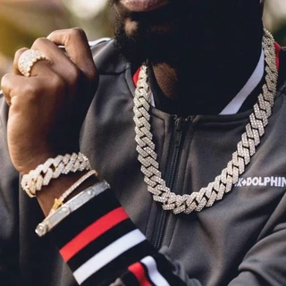 Extremely Luxurious Imported Excellent Quality Hip Hop Iced Out Cuban and Prong Chains Sets.