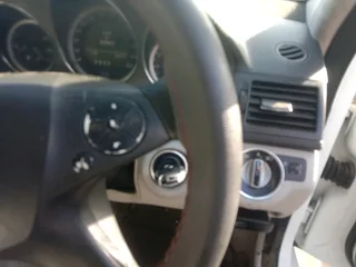 2915 C180 MERCEDES MERCEDES BENZ BLUE EFFICIENCY NEGOTIABLE.