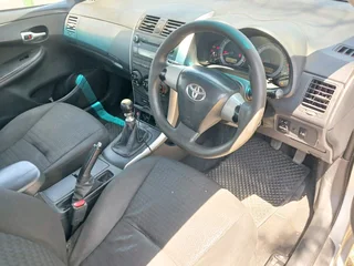 230C MERCEDES BENZ AUTOMATIC NEGOTIABLE.