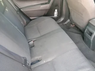 2015 1.6  TOYOTA COROLLA PRESTIGE NEGOTIABLE.