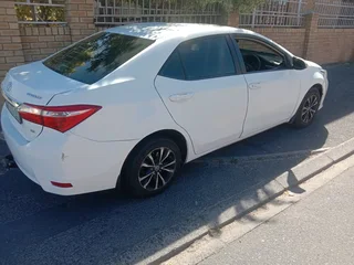 2015 1.6  TOYOTA COROLLA PRESTIGE NEGOTIABLE.