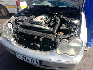 2006 C180 MERCEDES MERCEDES BENZ KOMPRESSOR AUTOMATIC NEGOTIABLE.